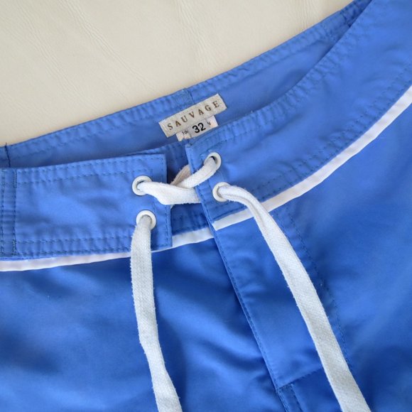 Bright Blue Men's Swim Trunks/Quick Dry Shorts, Size 32. - Picture 3 of 4